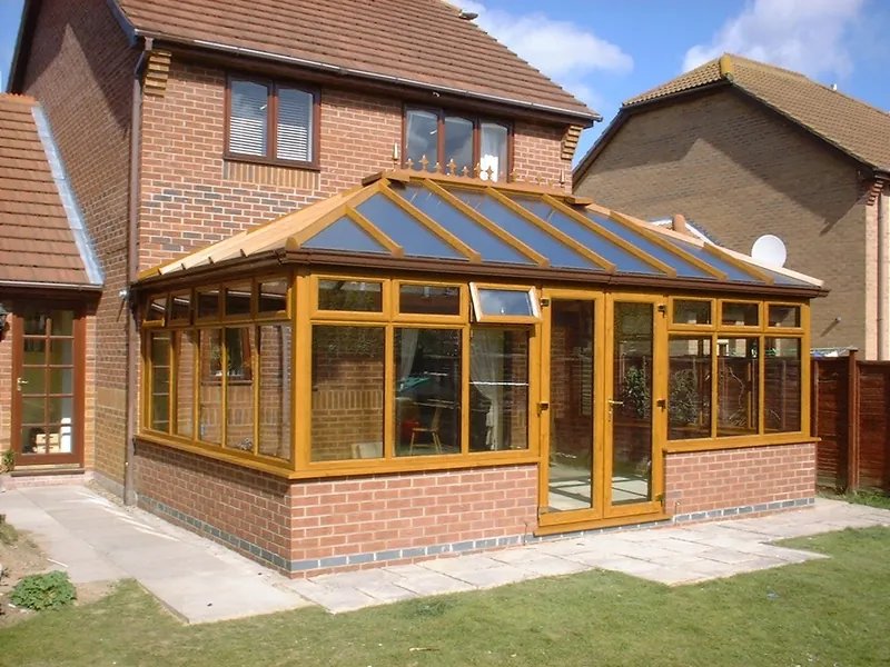 Commercial Raynes Park