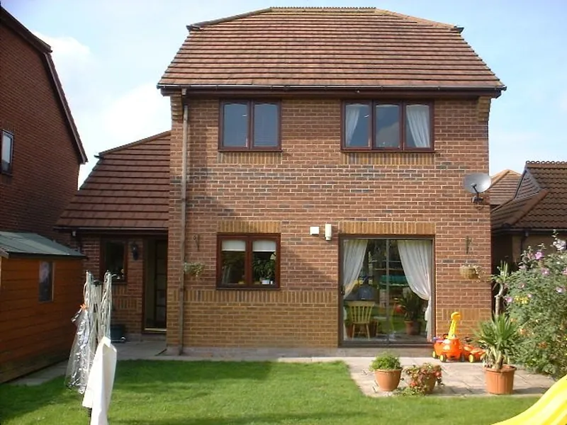 Commercial Raynes Park