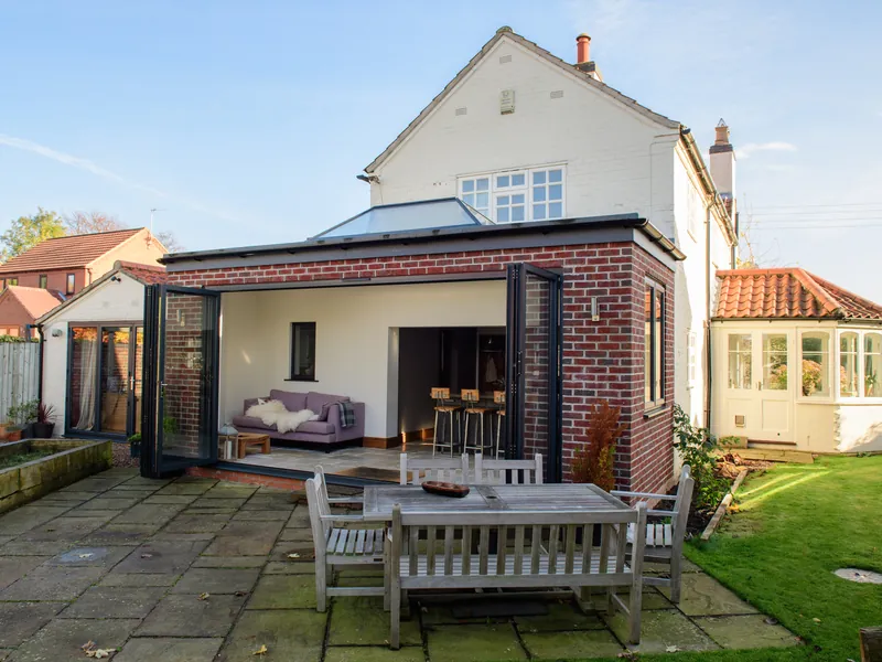 Bifold Raynes Park