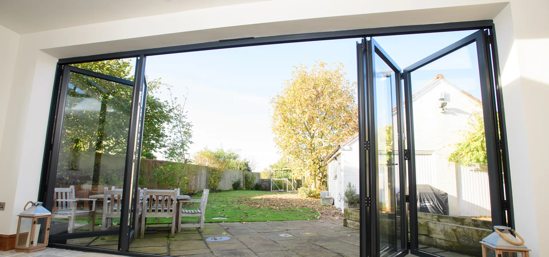Bifold Raynes Park