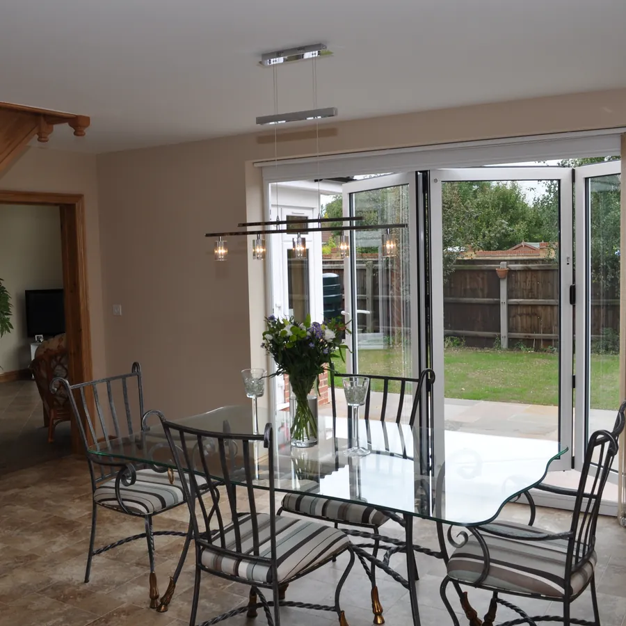 Bifold Raynes Park