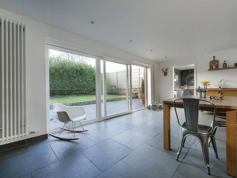 Sliding Windows Raynes Park